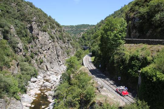 Gorges de l'Ardèche en Vélorail