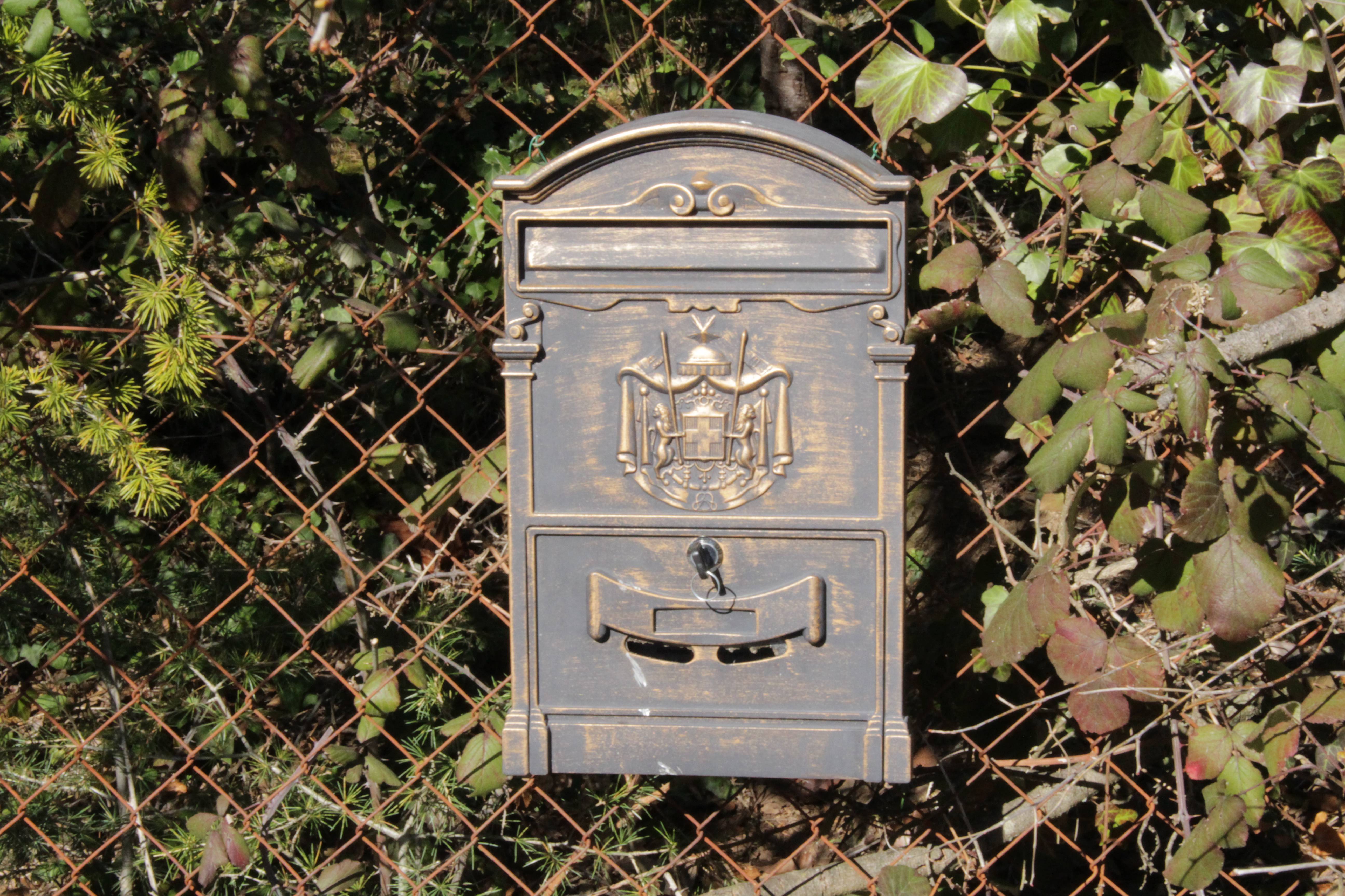 Les Archives Cachées d'Arlebosc les archives Cachées d'Arlebosc