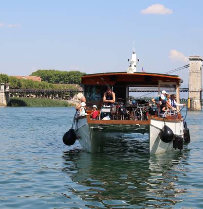 Sidonie vous invite à bord du nouveau bateau de croisière sur le Rhône