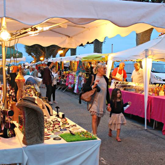   Marché nocturne TAIN 