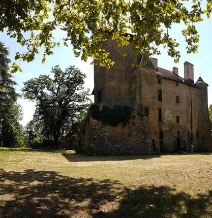 Sidonie visits the Castle of Charmes sur l’Herbasse