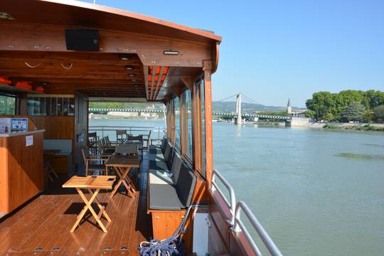Bateau de la compagnie des canotiers