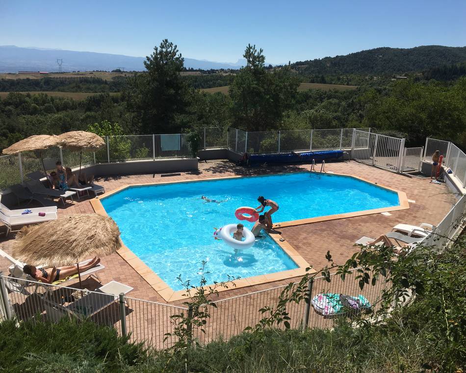 Des gîtes de groupes en Ardèche et Drôme pour vos retrouvailles en famille ou entre amis !