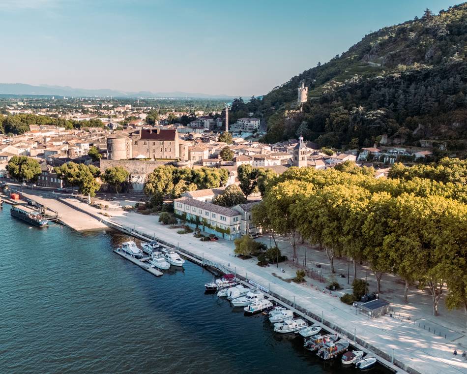 Que faire à Tournon-sur-Rhône : les incontournables à voir et à vivre