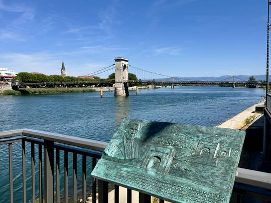 Passerelle Marc Seguin depuis Tournon sur Rhône