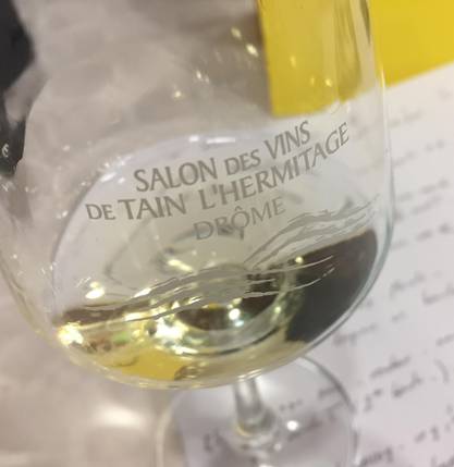 Sidonie, jurée au concours des vins du Salon des vins de Tain