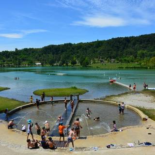 Enfant au Lac de Champos