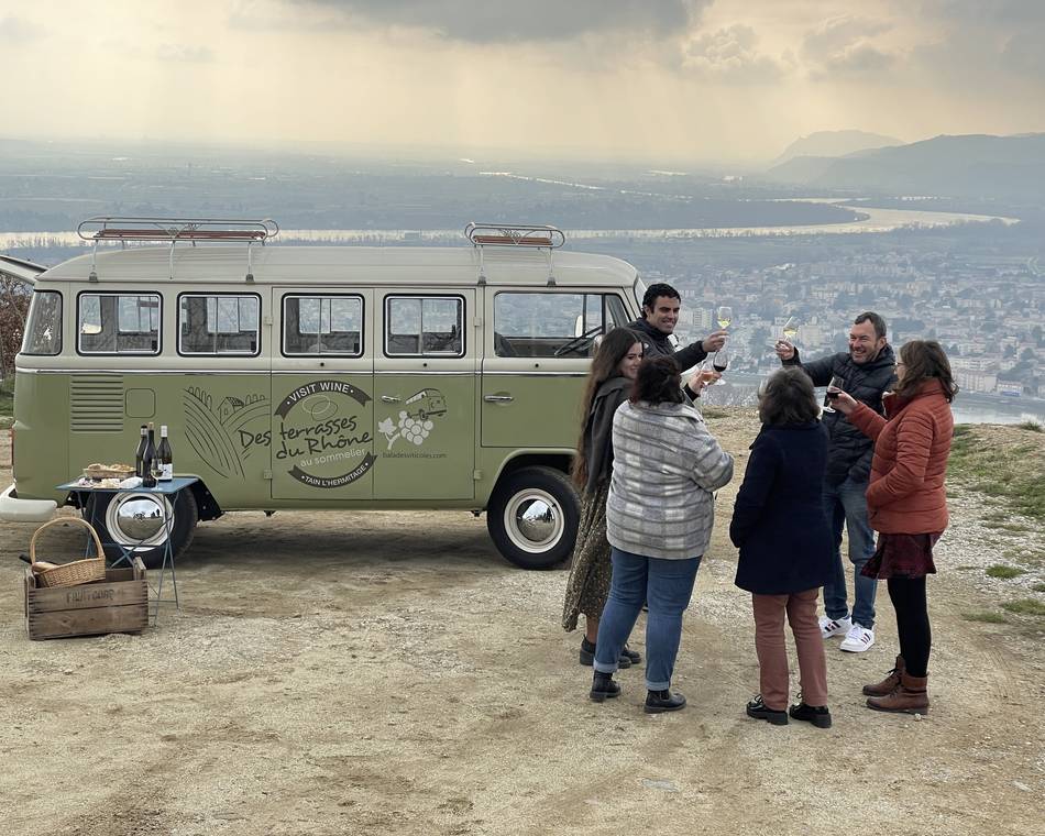 Juliette a testé pour vous une balade en Combi vintage dans les vignes