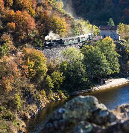 image-train-de-lardeche-une-escapade-parfaite-pour-traverser-ensemble-lardeche-verte