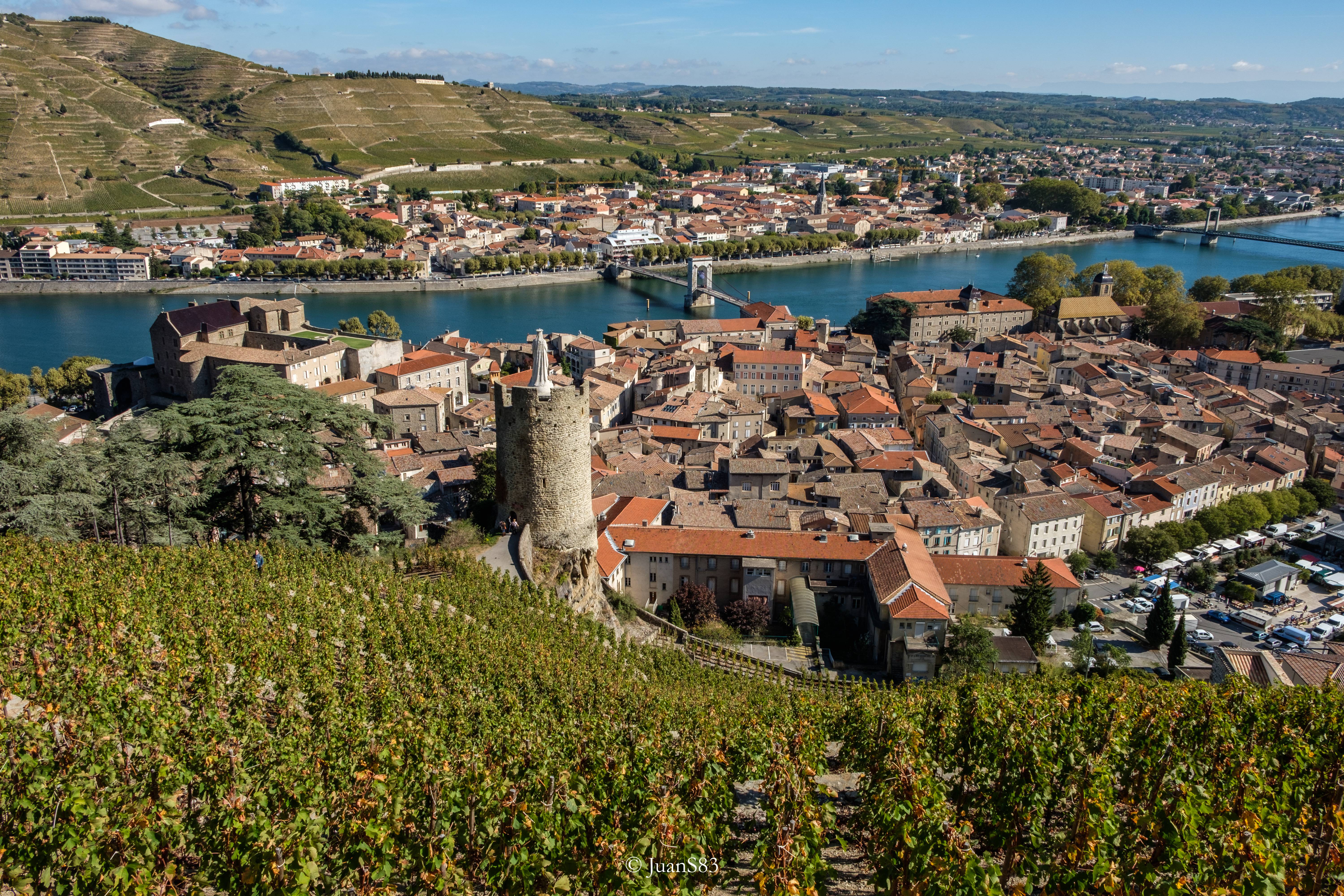 Château de Tournon et Colline de l'Hermitage