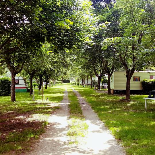 Camping la Vallée du Doux - Boucieu le Roi