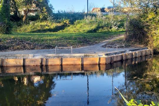 Ponton handi-pêche à Pont de l'Isère
