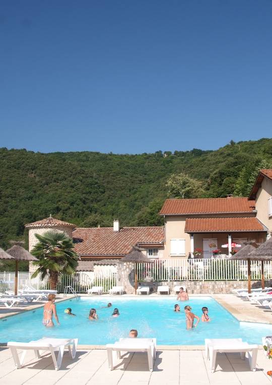 camping le castelet  à tournon