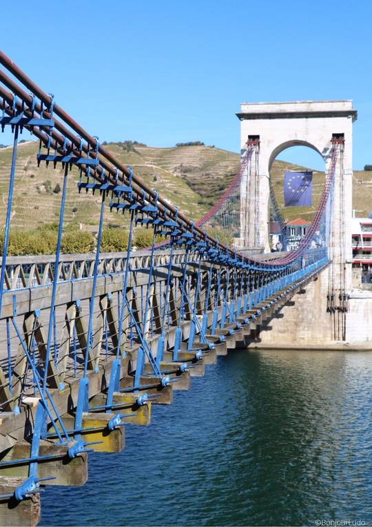 Passerelle Marc Seguin Tournon et Tain 