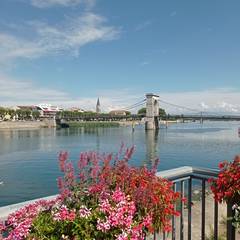 Passerelle Marc Seguin depuis Tournon sur Rhône
