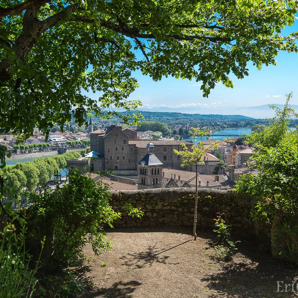 Centre historique de Tournon sur Rhône