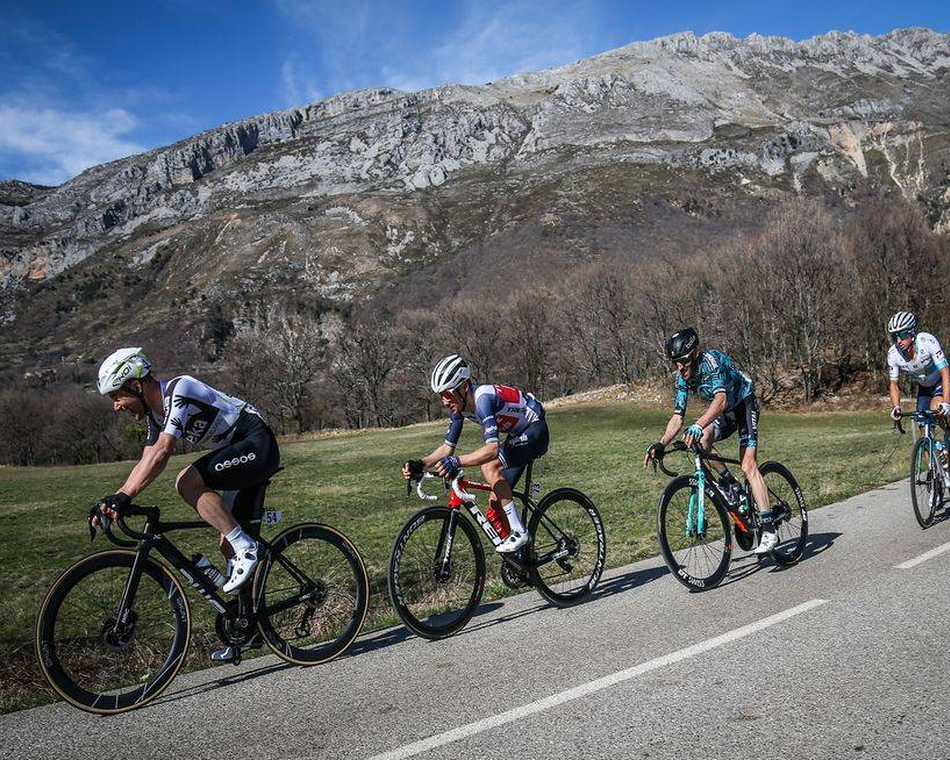 Paris-Nice - Départ de St Julien en Saint Alban