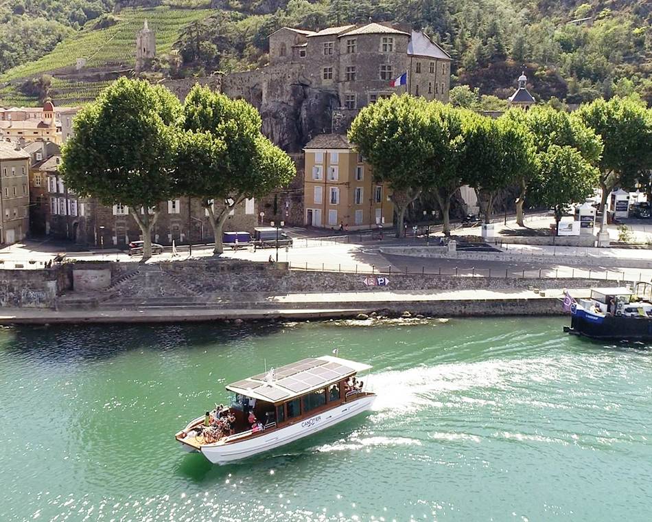 'Wine and cheese' aperitif on the water along the Rhône - Terres de Syrah