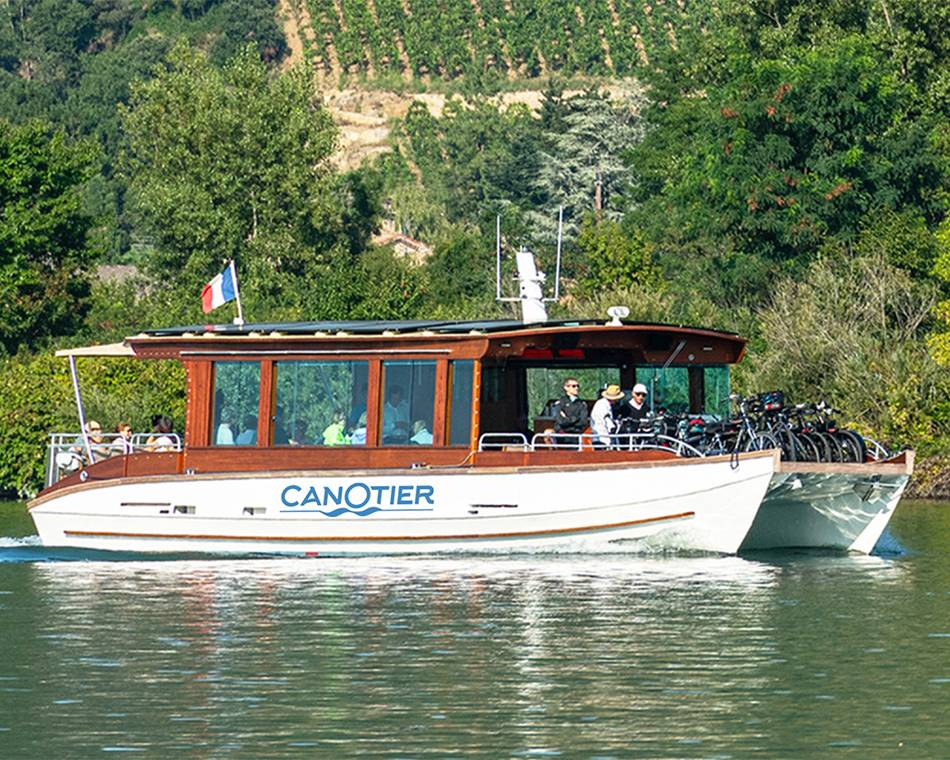 Kreuzfahrt der drei Schlösser Crussol, Mercurol und Tournon mit Les Canotiers