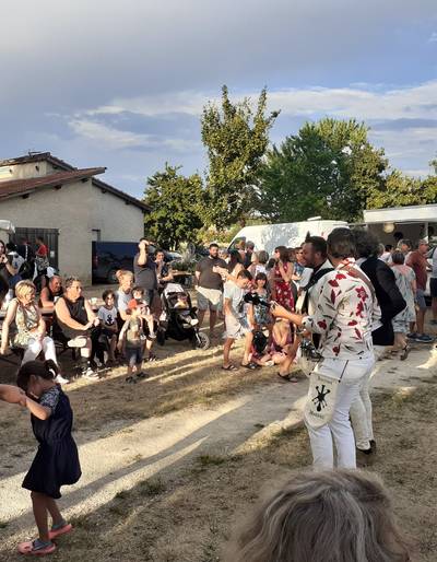 image-Marché nocturne des producteurs et artisans locaux - 50 ans du Lac de Champos