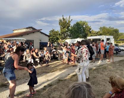 Night market : artcraft and local producteur - Lake of Champos