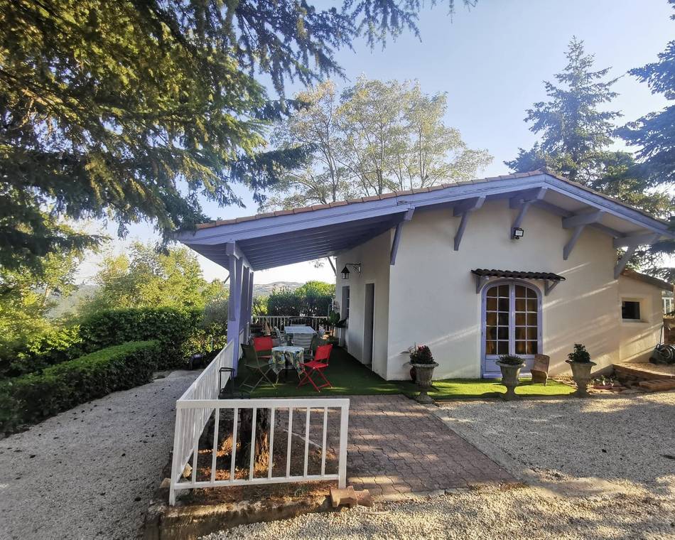 Gîte la Cabane - Domaine ombre et lumière