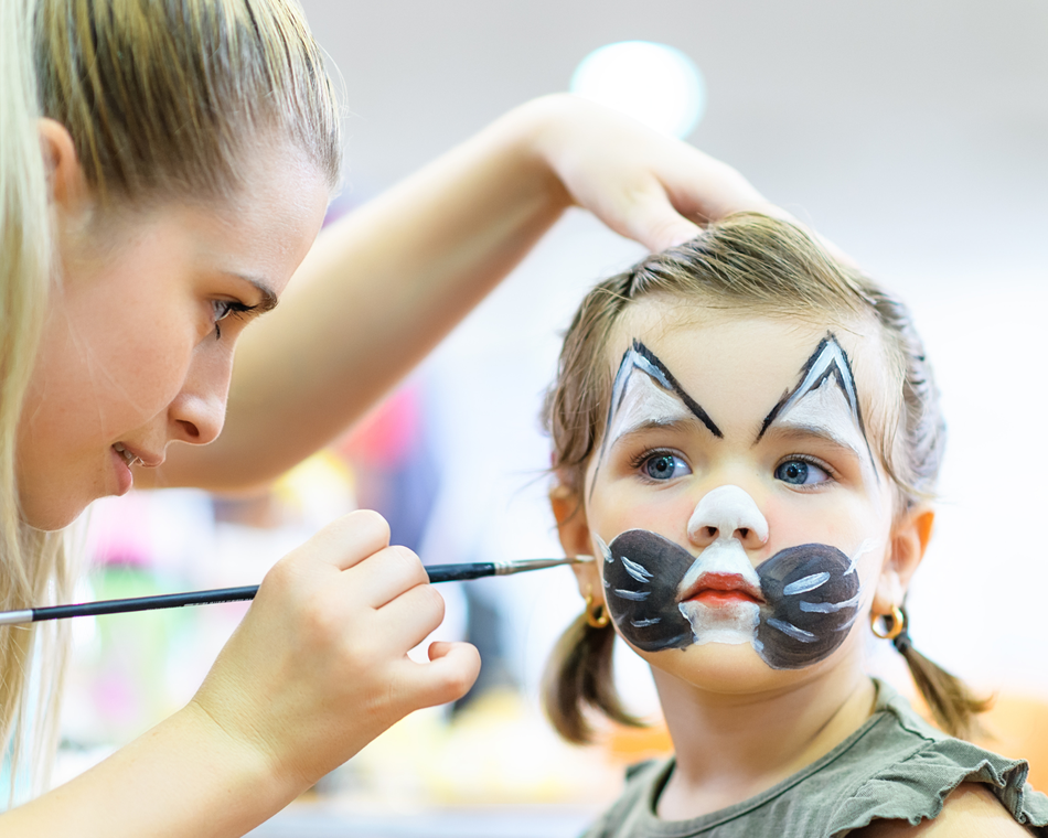 Ateliers maquillage et sculpteur de ballons - Destination Noël à Tournon