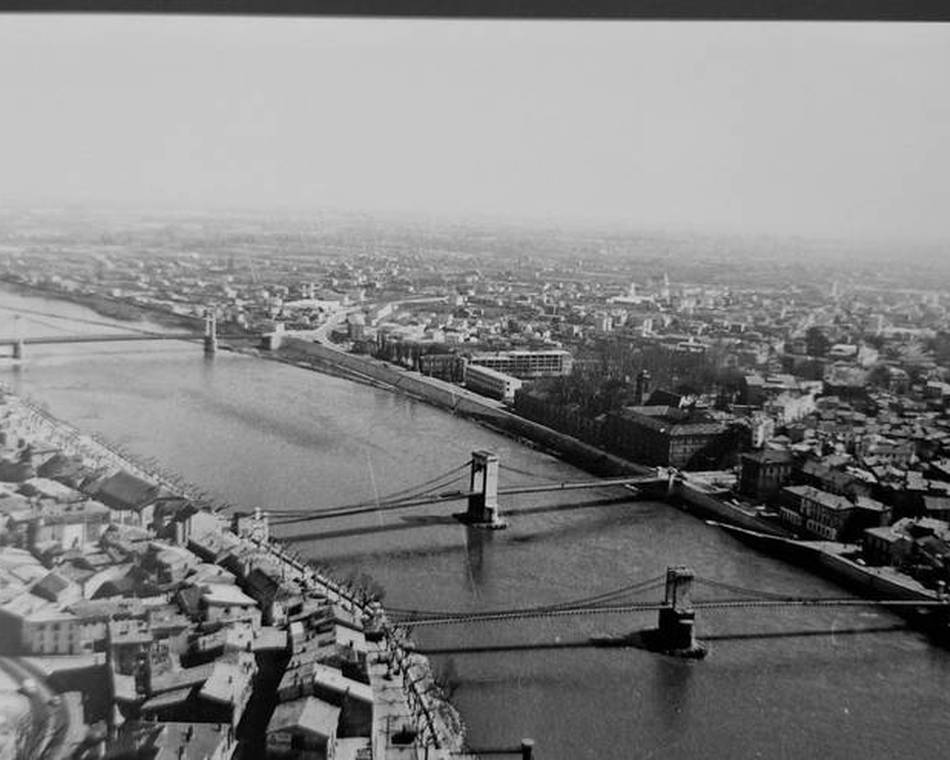 Exposition "Photos de Ponts suspendus" - Bicentenaire de la Passerelle Seguin