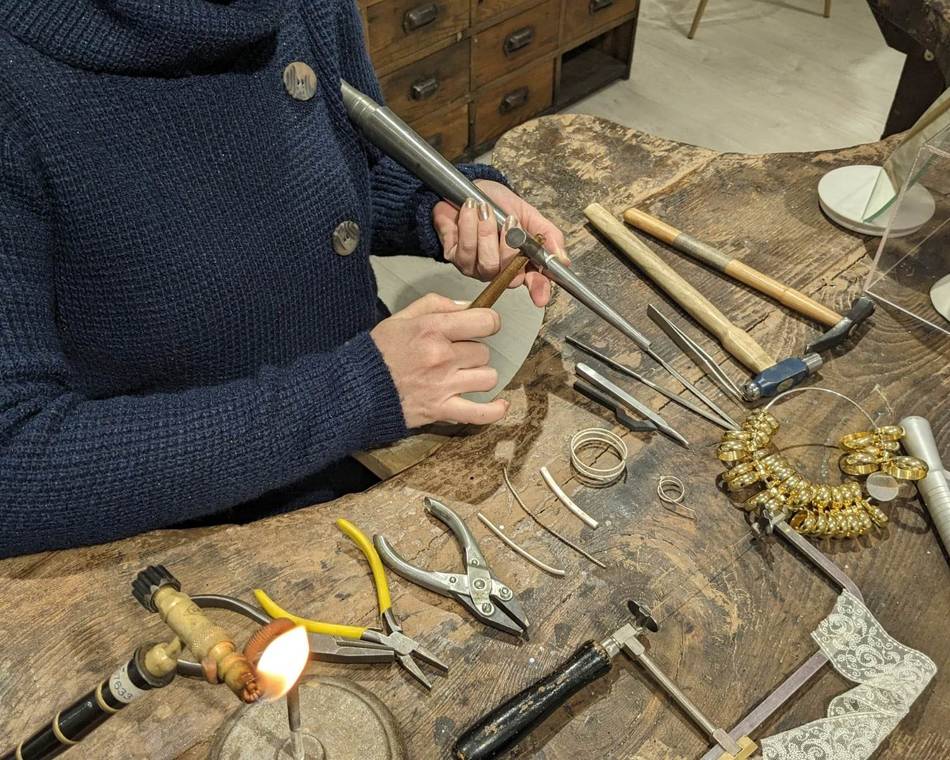 Fabriquez votre bijoux en argent avec l'Atelier Poiema - Journées européennes des métiers d'art