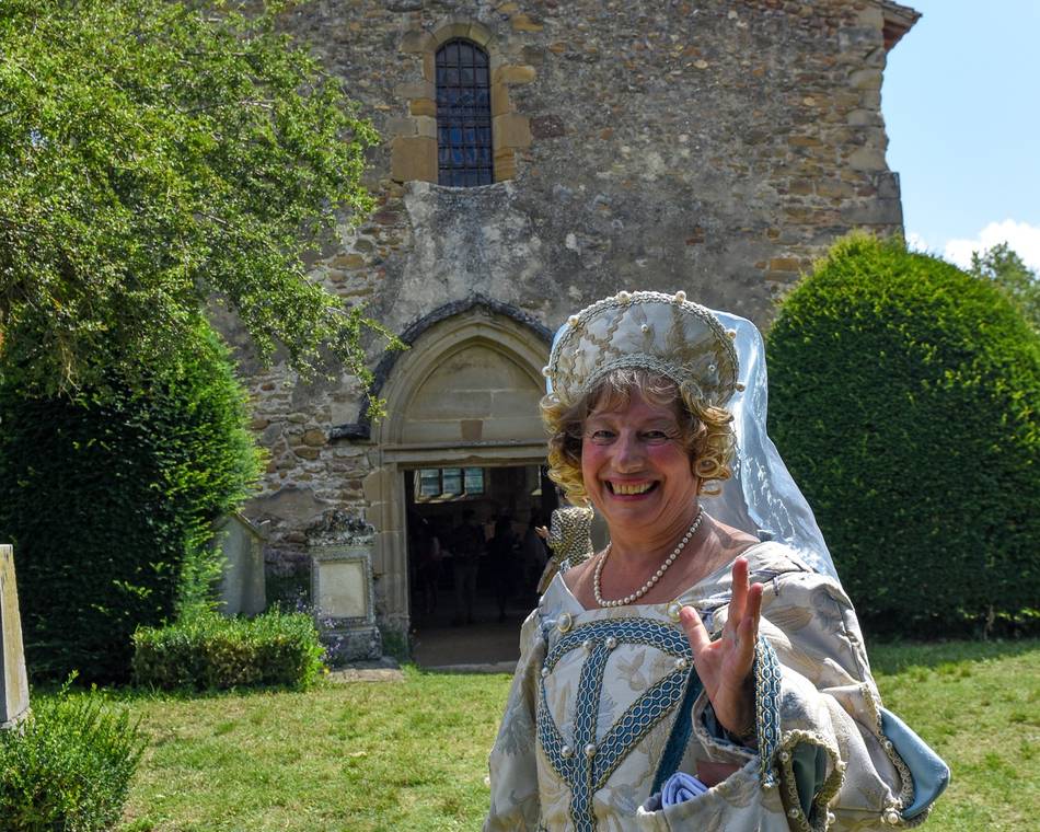 Visite costumée et accord "mets et vins"