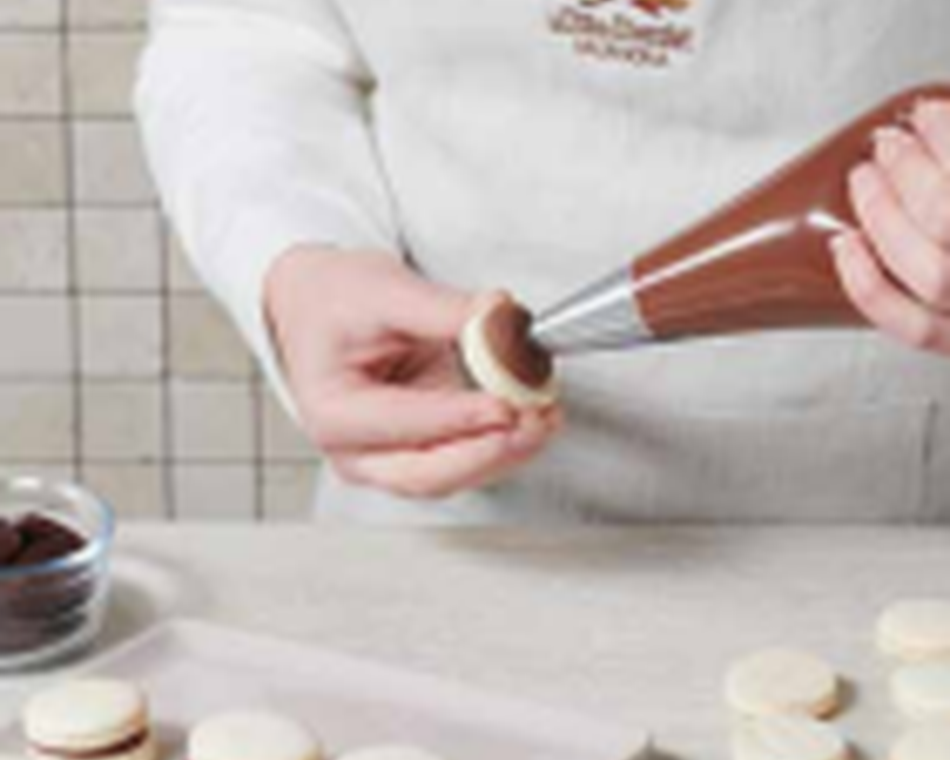 Atelier de patisserie: Passion Macarons - La Cité du Chocolat Valrhona