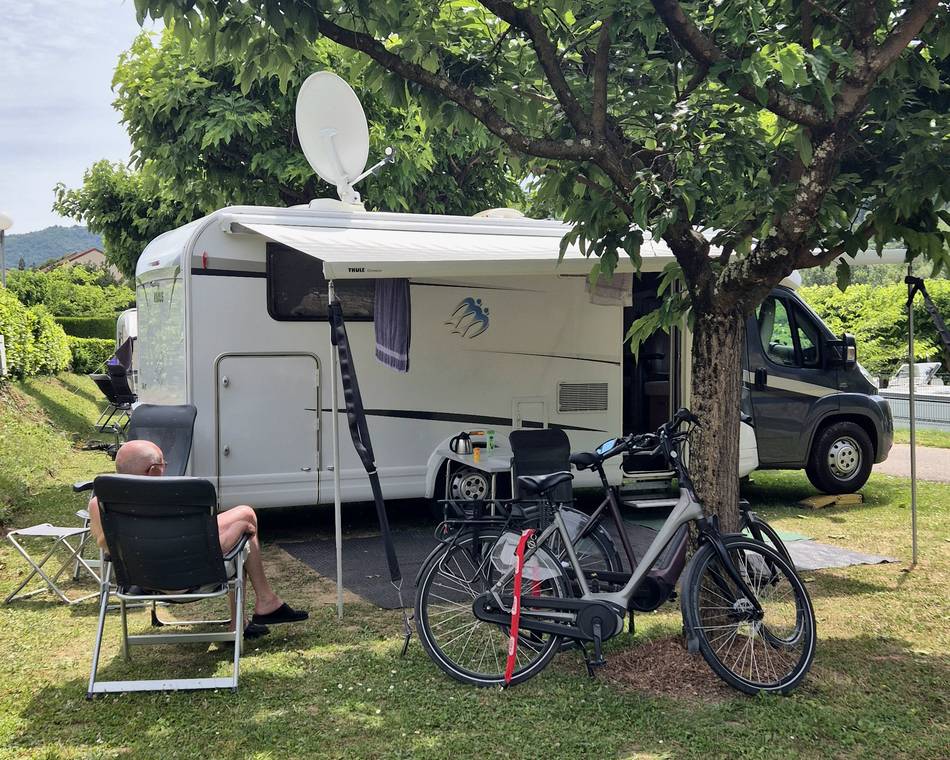 Aire de camping-cars - Camping le Castelet