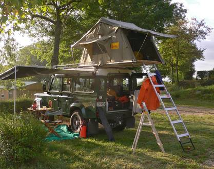 Aire de service/accueil camping-car au camping "Iserand Calme et Nature"