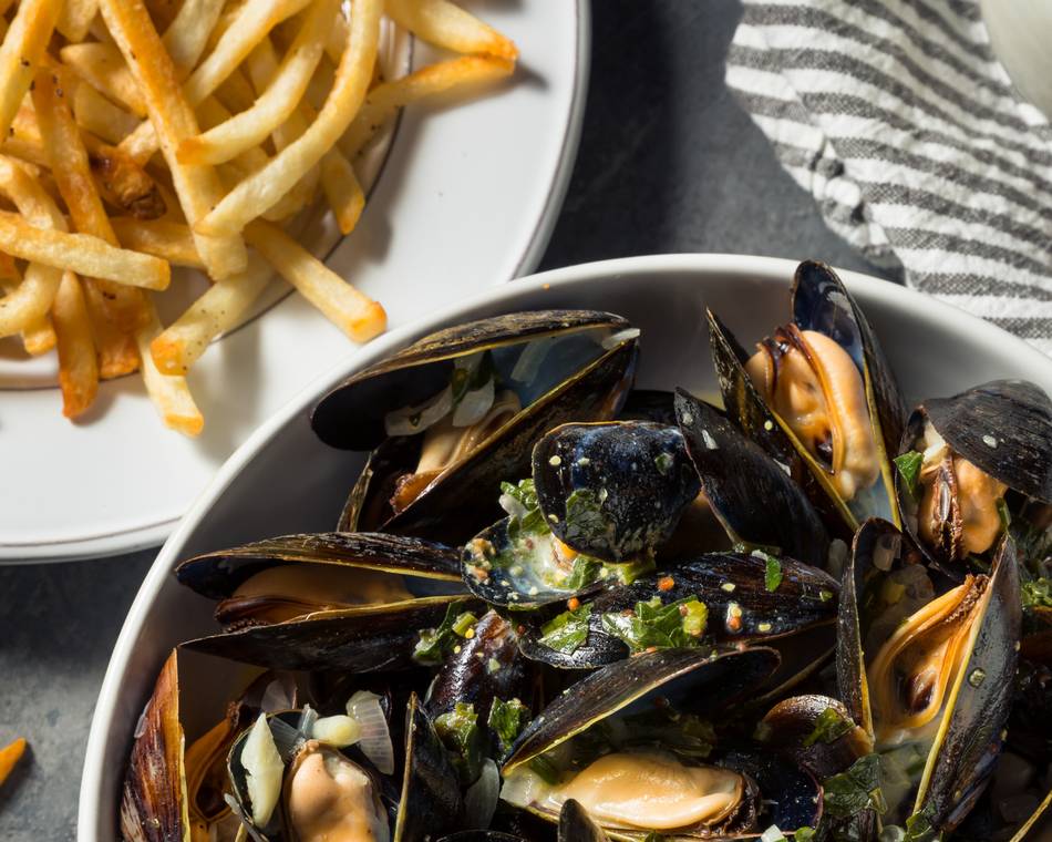 Soirée moule frites - Camping MAUI