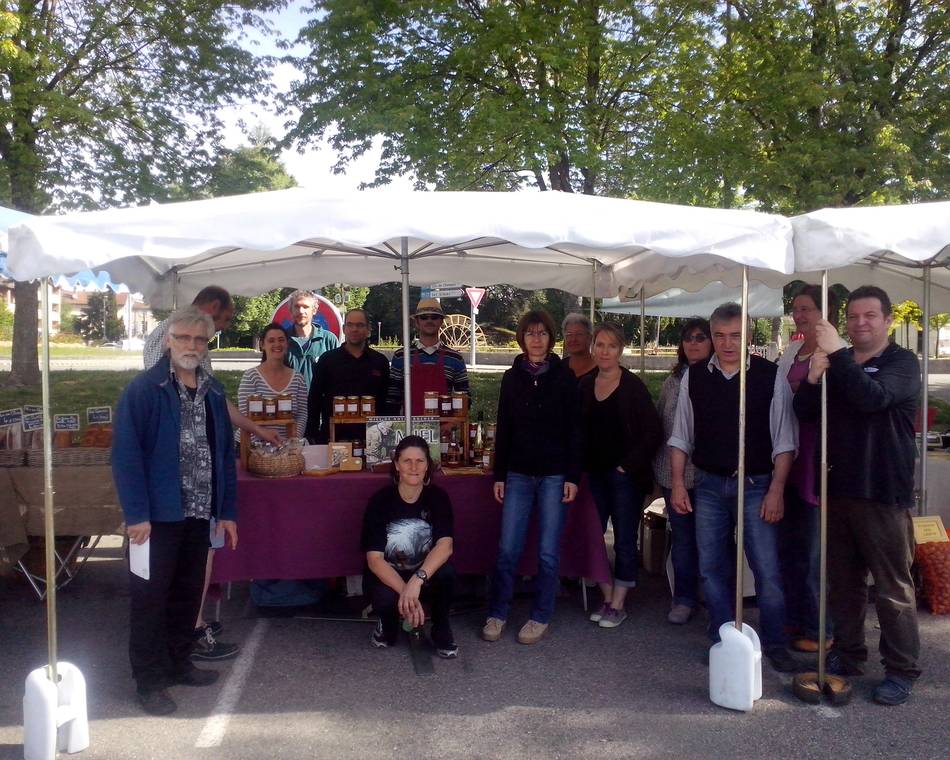 Un brin de marché à Saint Donat sur l'Herbasse